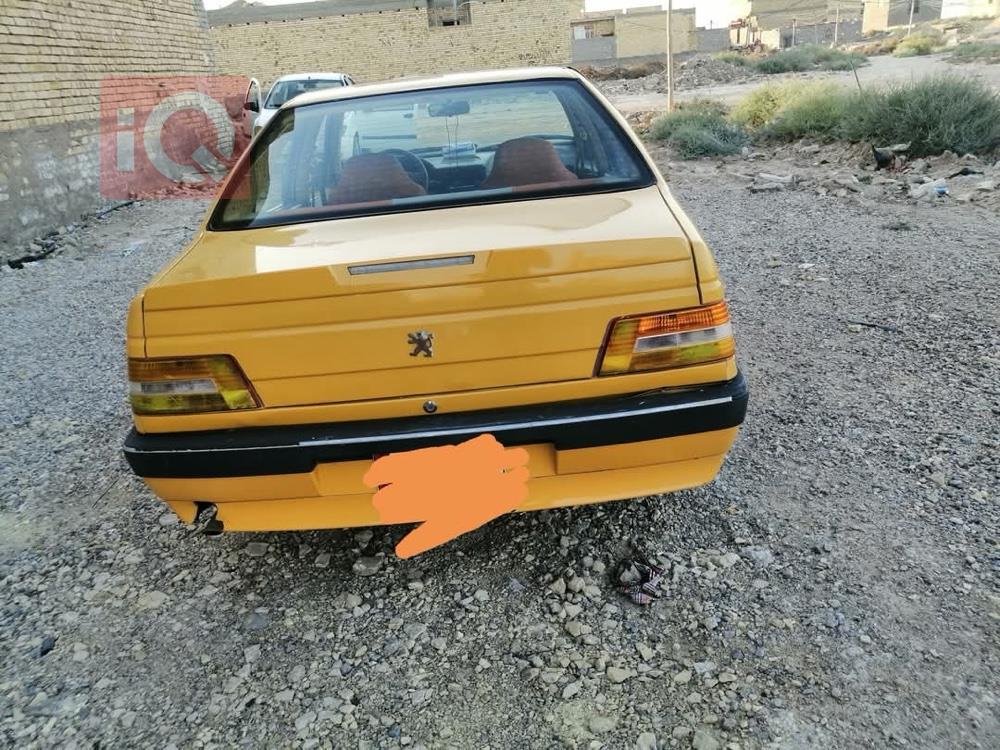 Peugeot 405